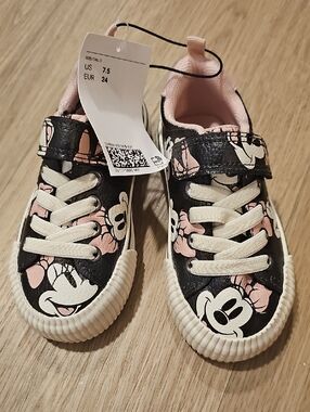 NWT H&M Kids Minnie Mouse Black & Pink Sneakers